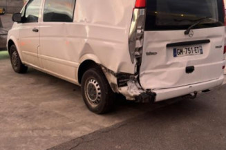 Charniere de capot MERCEDES VITO 639