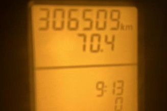 Charniere de capot MERCEDES VITO 639