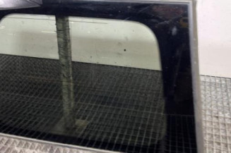 Custode arriere droit NISSAN PATHFINDER 2