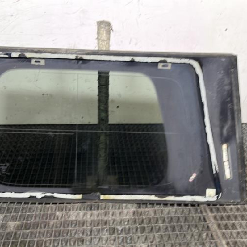 Custode arriere droit NISSAN PATHFINDER 2 Photo n°4