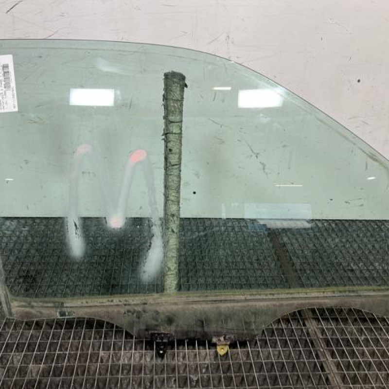 Vitre avant droit NISSAN PATHFINDER 2 Photo n°1