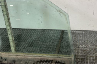 Vitre avant droit NISSAN PATHFINDER 2