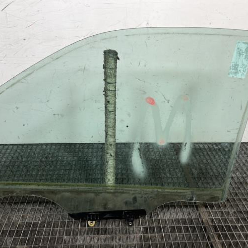 Vitre avant droit NISSAN PATHFINDER 2 Photo n°4