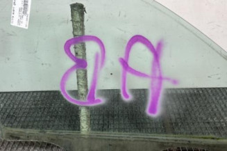 Vitre avant gauche NISSAN PATHFINDER 2