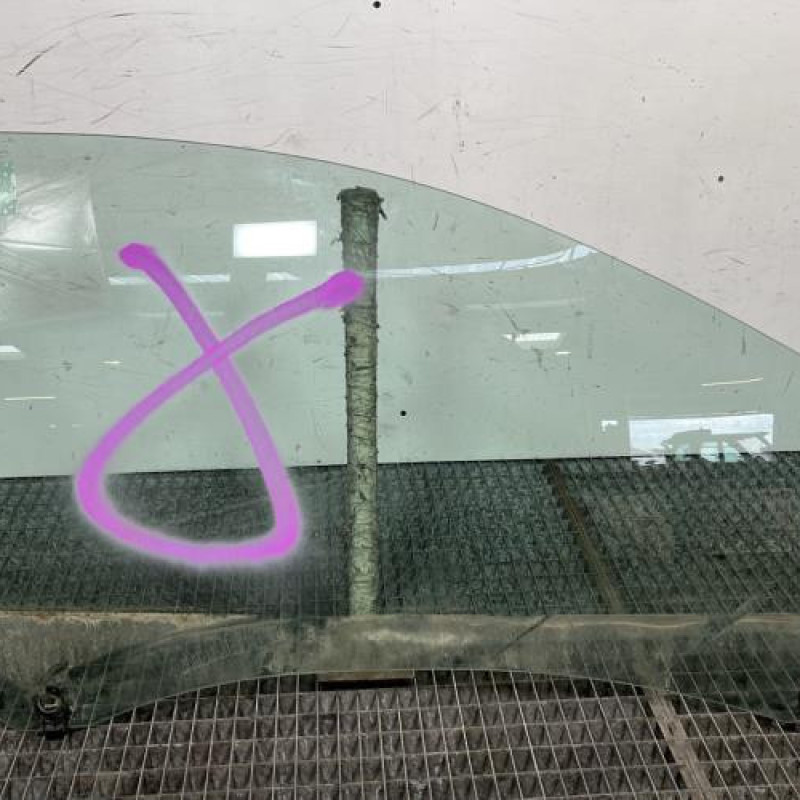 Vitre avant droit RENAULT CLIO 3 Photo n°1