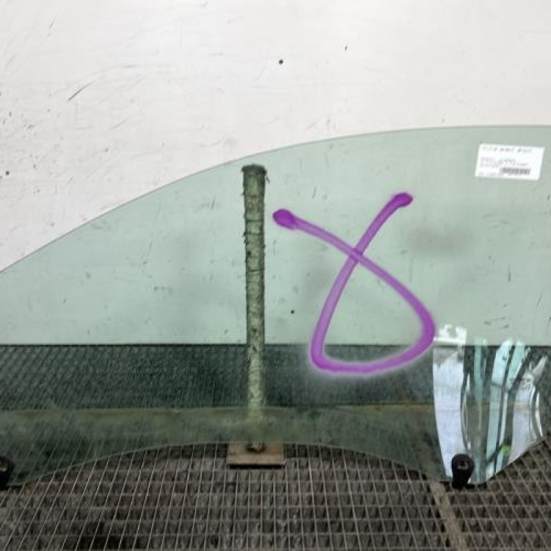 Vitre avant droit RENAULT CLIO 3 Photo n°4