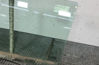 Vitre avant gauche RENAULT CLIO 3