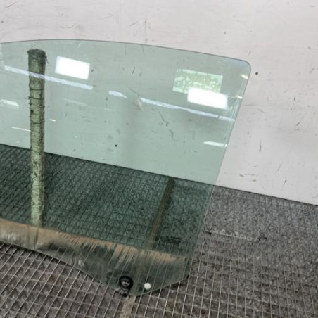 Vitre avant gauche RENAULT CLIO 3