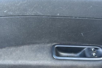 Vitre avant gauche RENAULT CLIO 3