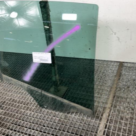 Vitre arriere droit RENAULT CLIO 3