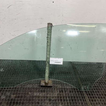 Vitre avant gauche MERCEDES CLASSE CLK 209 Photo n°1