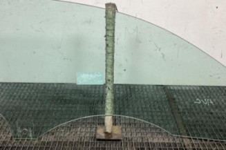 Vitre avant gauche MERCEDES CLASSE CLK 209