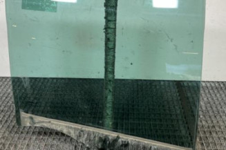 Vitre arriere droit RENAULT CLIO 3 Photo n°1