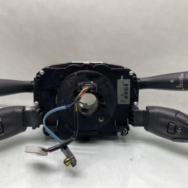 Com (Bloc Contacteur Tournant+Commodo Essuie Glace+Commodo Phare) PEUGEOT 207 Photo n°1