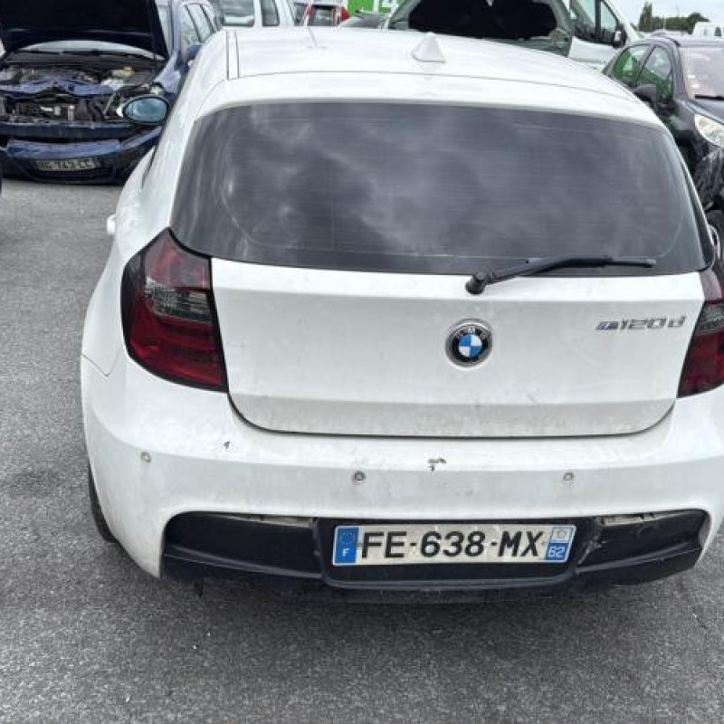 Vitre arriere droit BMW SERIE 1 E87 Photo n°11