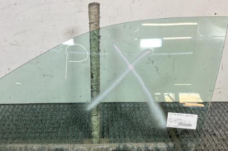 Vitre avant gauche AUDI A4 1 Photo n°1