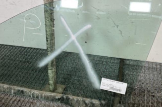 Vitre avant gauche AUDI A4 1