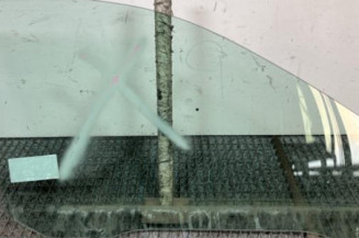 Vitre avant gauche AUDI A4 1