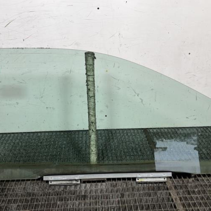 Vitre avant gauche RENAULT TWINGO 1 Photo n°4