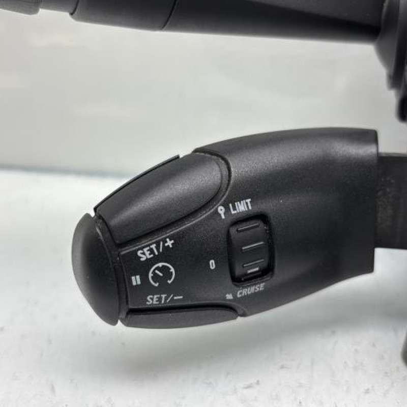 Com (Bloc Contacteur Tournant+Commodo Essuie Glace+Commodo Phare) PEUGEOT 208 1 Photo n°5