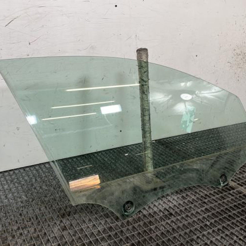 Vitre avant droit PEUGEOT 308 2 Photo n°3