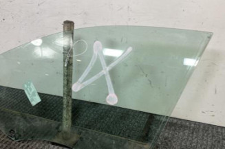 Vitre avant gauche PEUGEOT 308 2