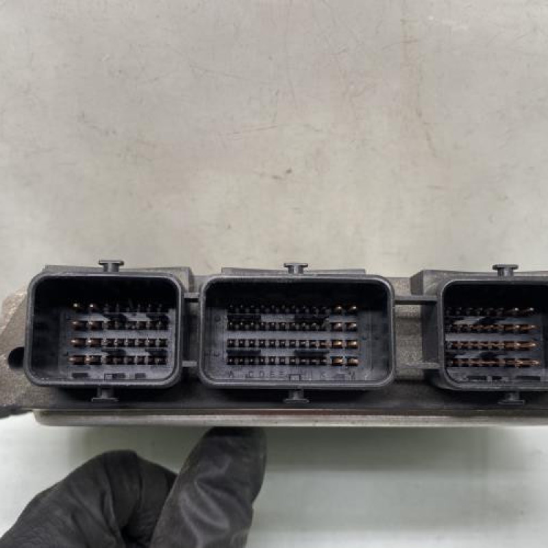 Calculateur moteur CITROEN BERLINGO 2 Photo n°3