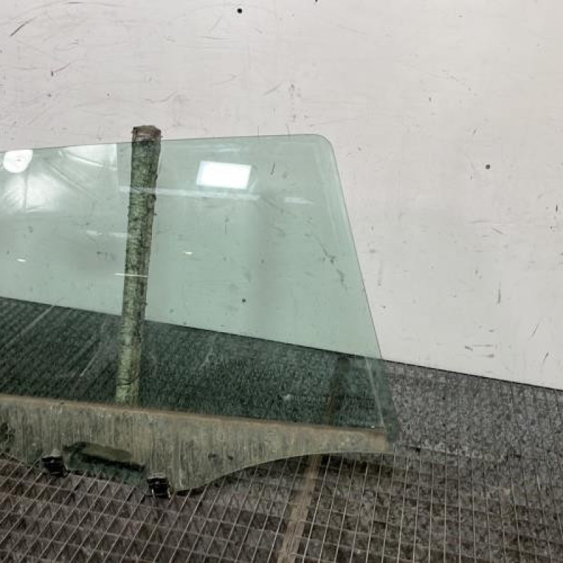 Vitre arriere droit PEUGEOT 508 1 SW Photo n°3