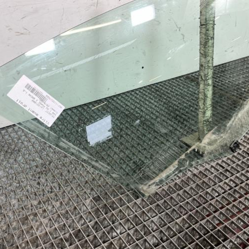 Vitre avant droit PEUGEOT 508 1 SW Photo n°3