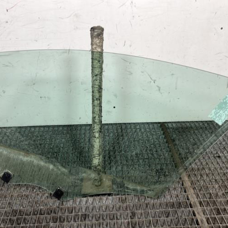 Vitre avant droit PEUGEOT 508 1 SW Photo n°4