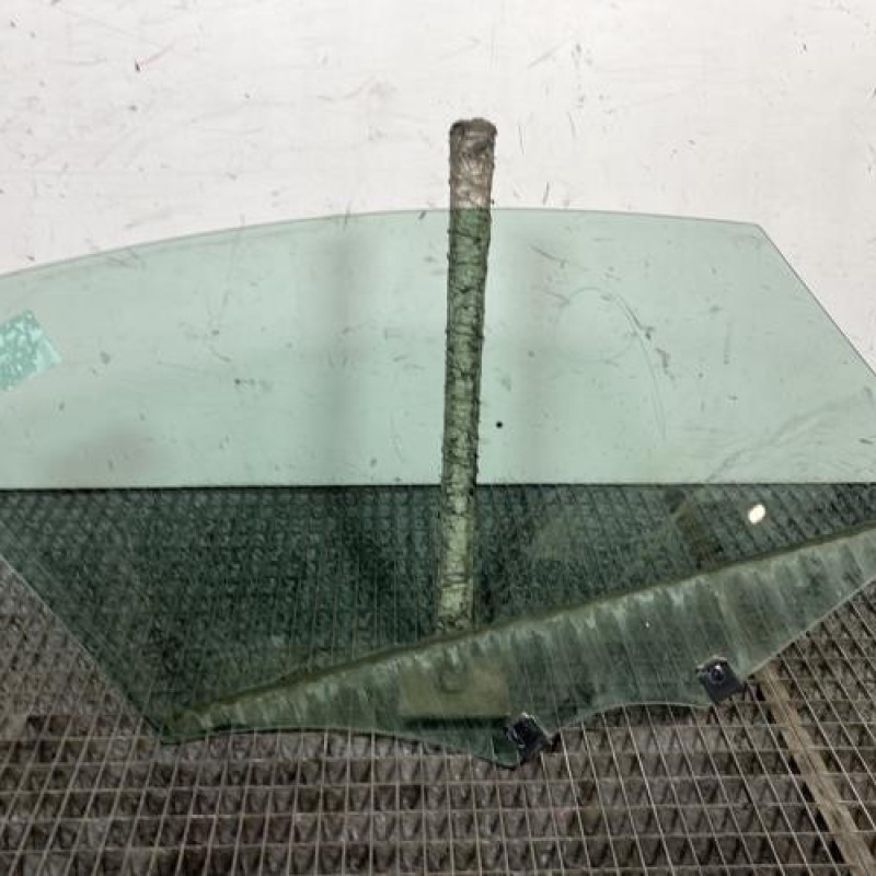 Vitre avant gauche PEUGEOT 508 1 SW Photo n°4