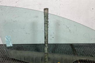 Vitre avant gauche FORD FIESTA 6