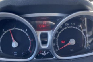 Vitre avant gauche FORD FIESTA 6