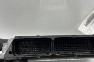 Calculateur moteur TOYOTA YARIS 3