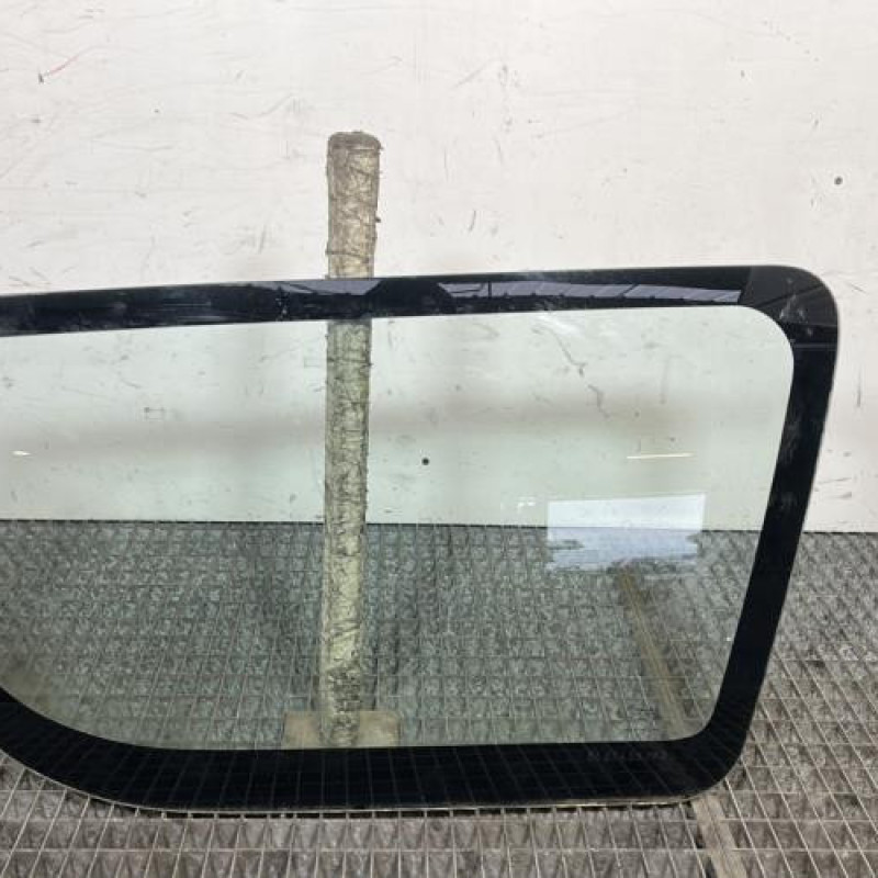 Custode arriere droit DACIA LOGAN MCV 1 Photo n°1