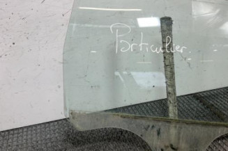 Vitre arriere droit DACIA LOGAN MCV 1