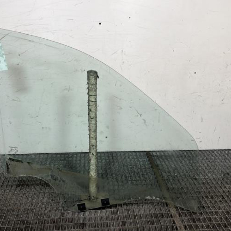 Vitre avant gauche DACIA LOGAN MCV 1 Photo n°4