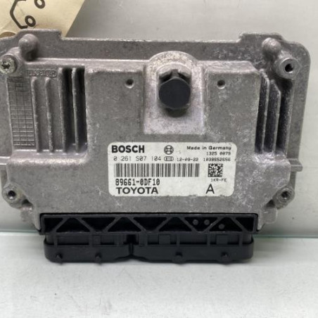 Calculateur moteur TOYOTA YARIS 3 Photo n°1