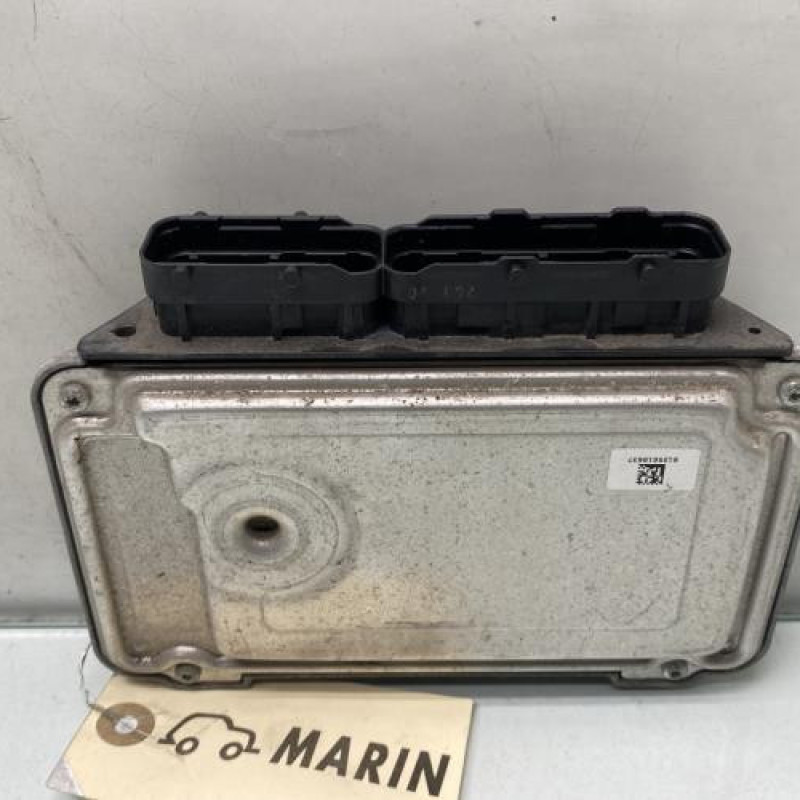 Calculateur moteur TOYOTA YARIS 3 Photo n°4