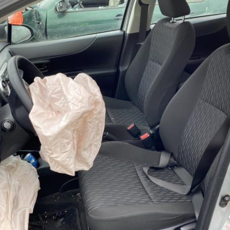 Calculateur moteur TOYOTA YARIS 3 Photo n°14