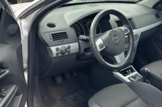 Calculateur moteur OPEL ASTRA H