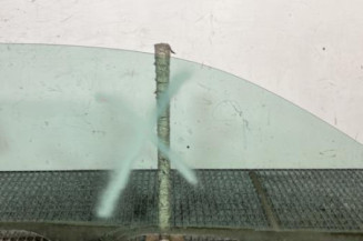 Vitre avant gauche VOLKSWAGEN POLO 4