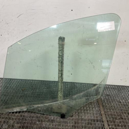 Vitre avant gauche PEUGEOT PARTNER 2 Photo n°1