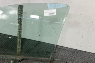 Vitre avant gauche PEUGEOT 207