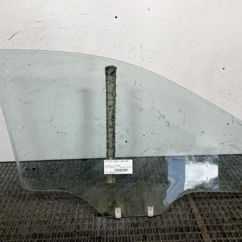 Vitre avant gauche HYUNDAI GETZ Photo n°4