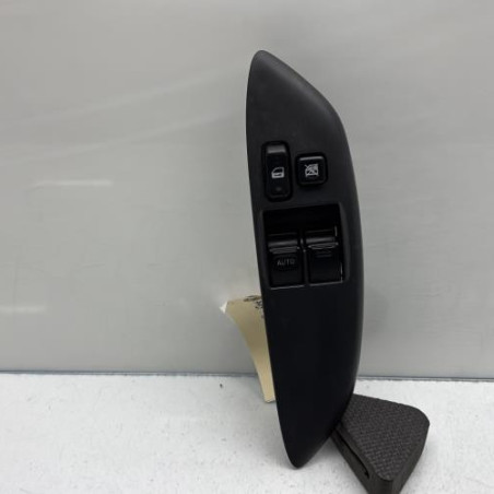Interrupteur de leve vitre avant gauche TOYOTA YARIS 1 Photo n°1