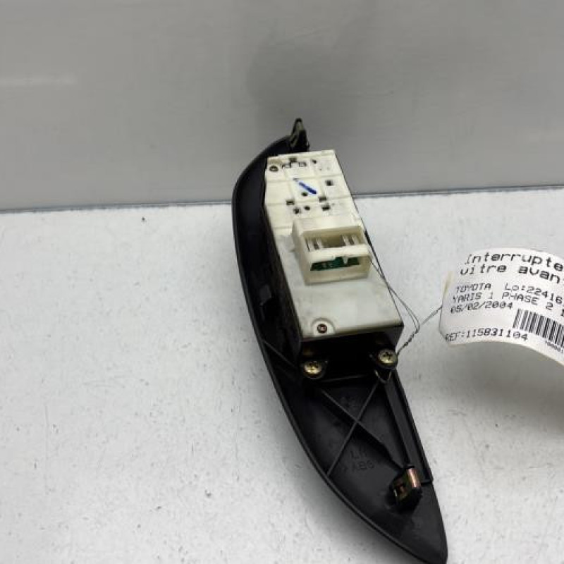 Interrupteur de leve vitre avant gauche TOYOTA YARIS 1 Photo n°3