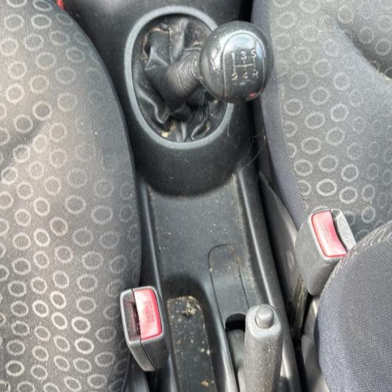 Interrupteur de leve vitre avant gauche TOYOTA YARIS 1 Photo n°19