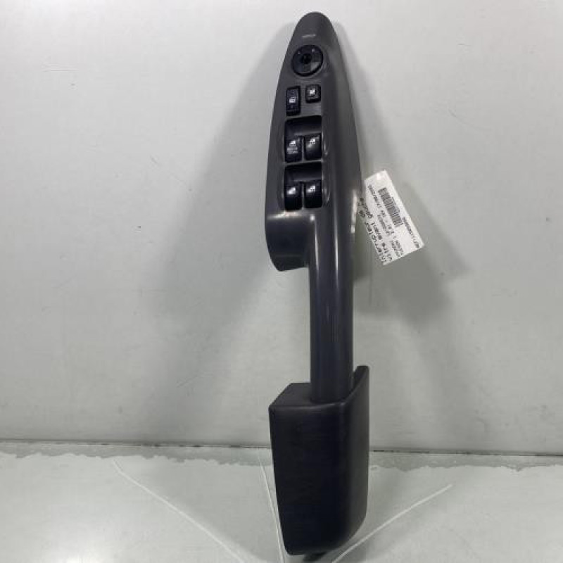 Interrupteur de leve vitre avant gauche HYUNDAI TUCSON 1 Photo n°1