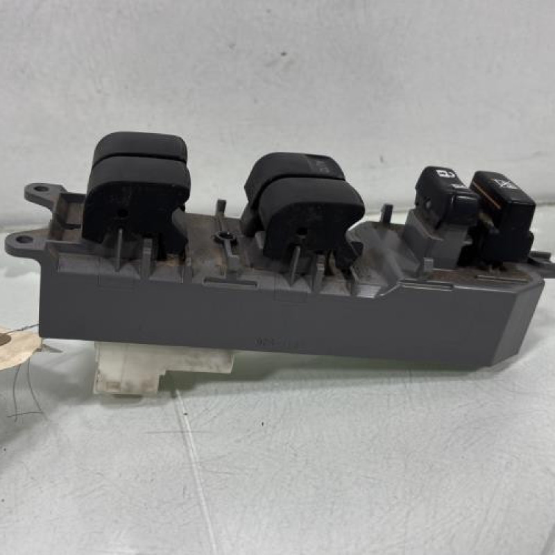 Interrupteur de leve vitre avant gauche TOYOTA AURIS 1 Photo n°2